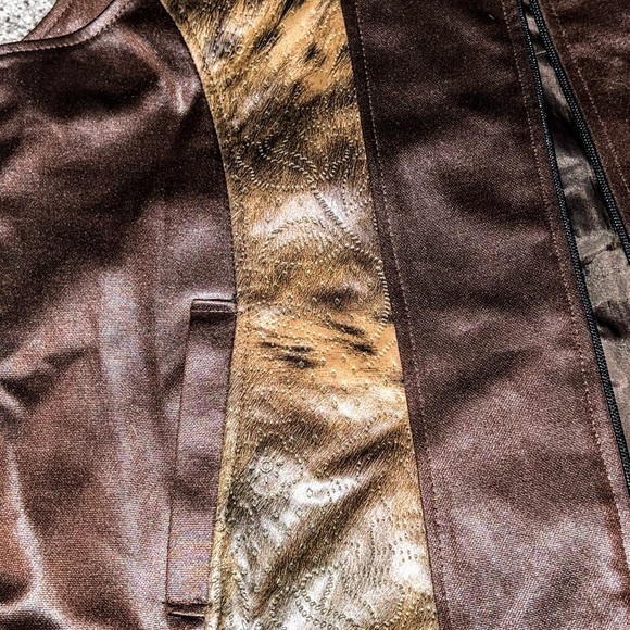 Vintage soft zip up vest with great detail - Picture 6 of 11